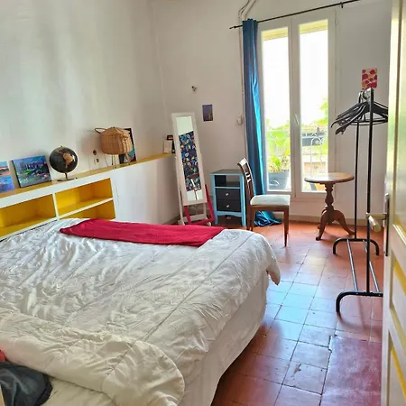 Maison D'artiste Avec Terrasse Ensoleillee Et Charme Du Sud - Linge De Lit Et Serviettes Non-inclus *